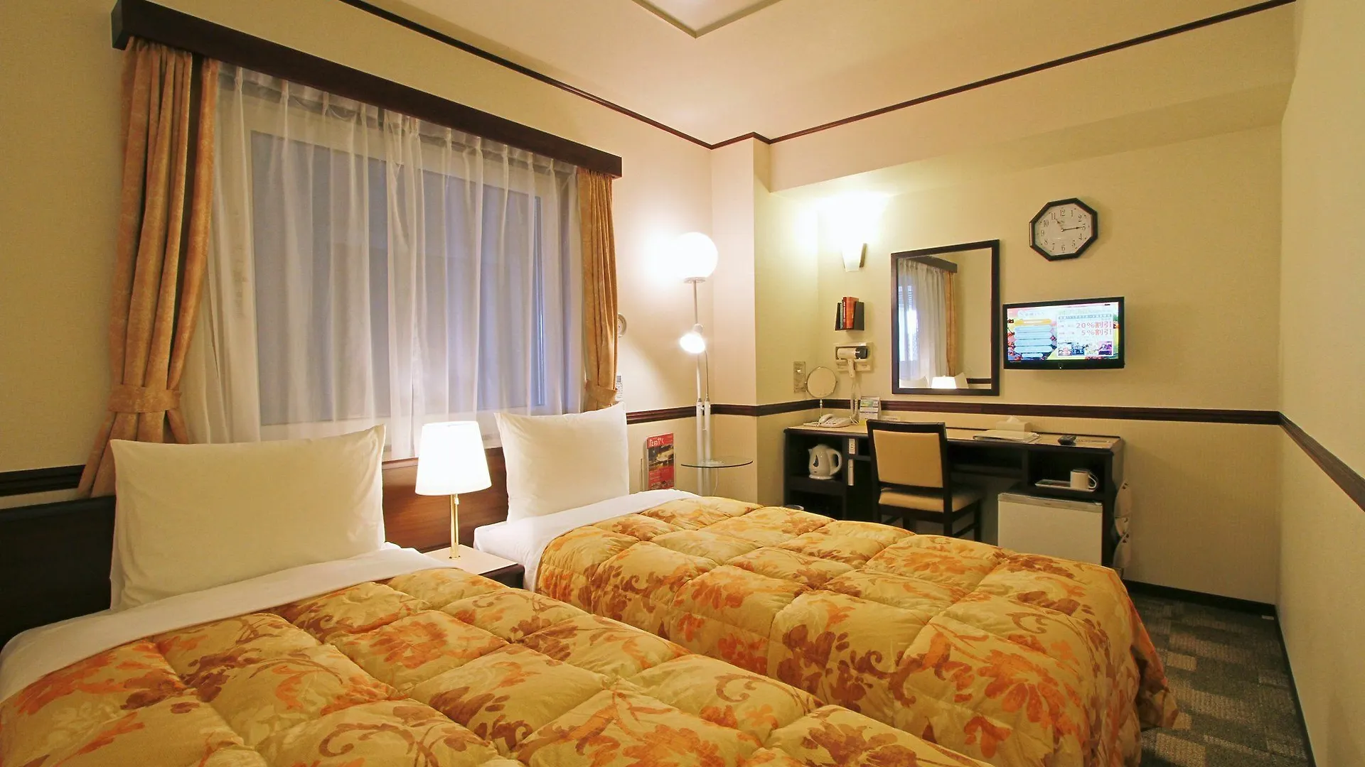 Toyoko Inn Osaka Shinsaibashi Nishi 3*,  Japan